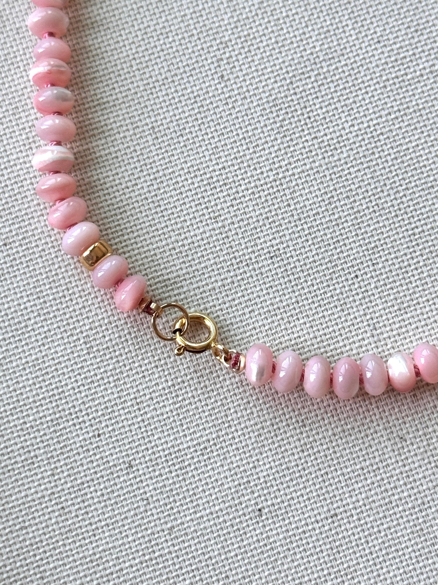 Pink Mother of pearl necklace