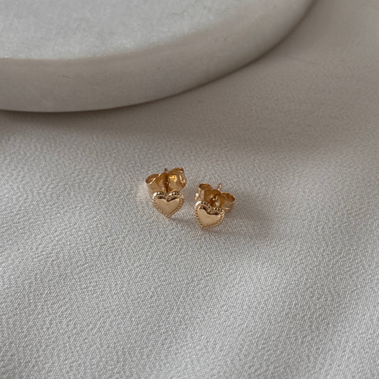 Amour studs